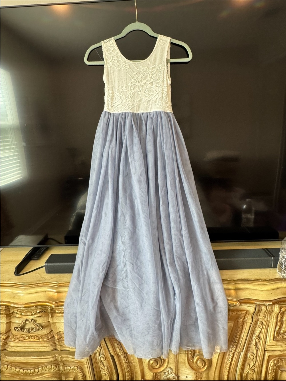 2Bunnies Girls Lace Bodice Sleeveless Tulle Dress in White Light Blue size 12-14
